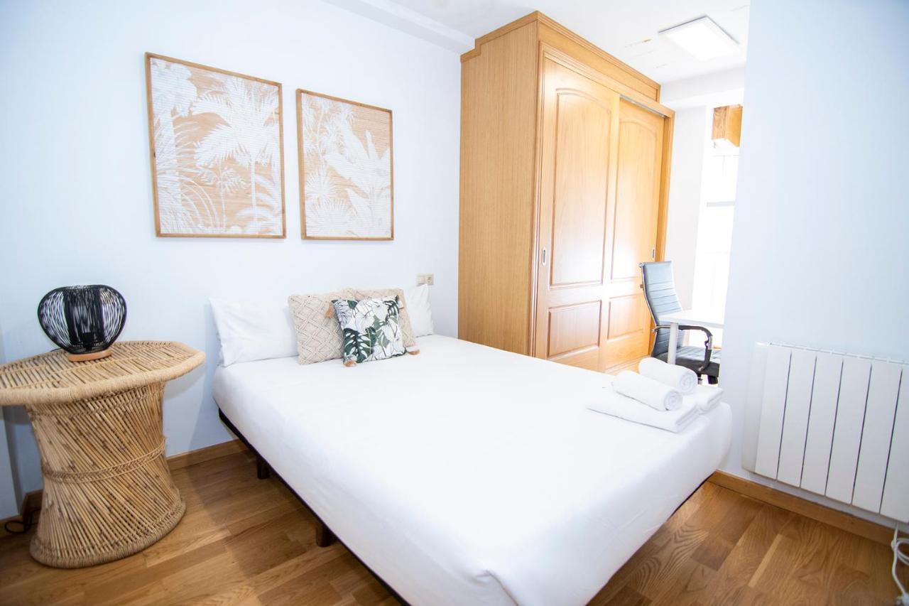 Bright Entire Apartment- Gp 1A Сантяго де Компостела Екстериор снимка